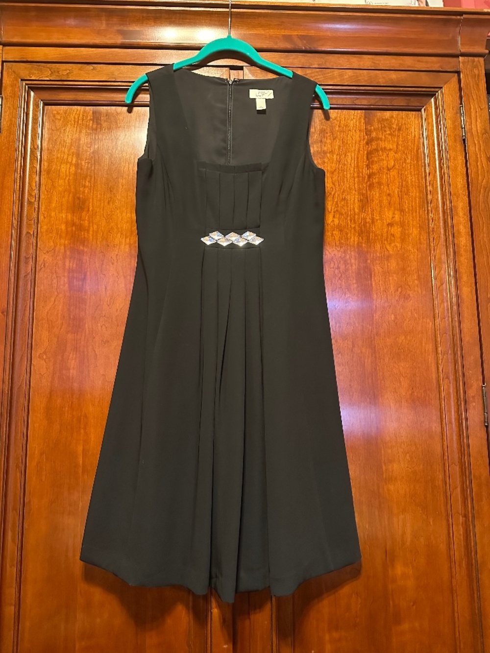 Loft Size 6 LBD